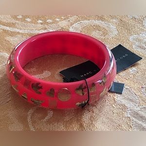 MARC JACOBS Rock Lobster & Gold Tone Bangle Sz. M NWT!